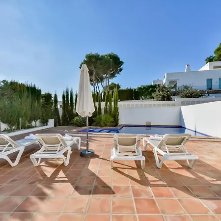 Villas Guzman - La Guardia Villa *